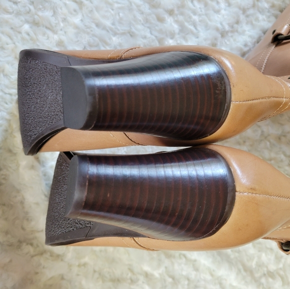 Matisse Tan leather Tall Riding harness buckle boots, Size 11 - Picture 15 of 15